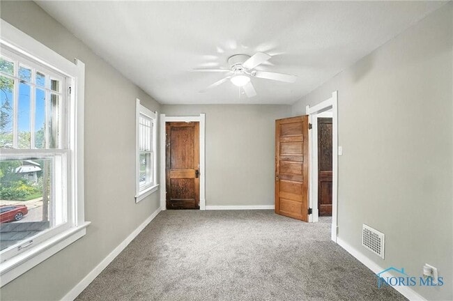Building Photo - 3725 Leybourn Ave
