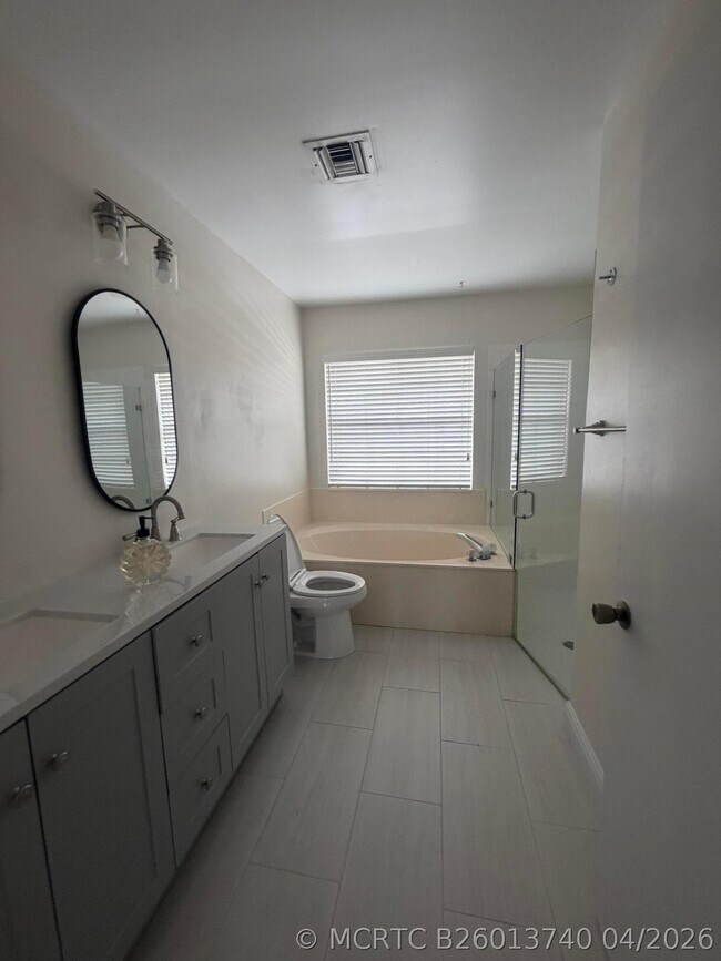 Building Photo - 1401 Hideaway Bend