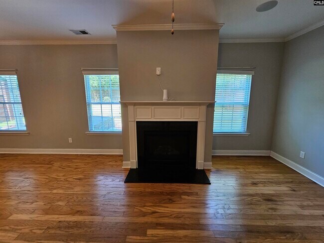 Building Photo - 135 Long Iron Ct