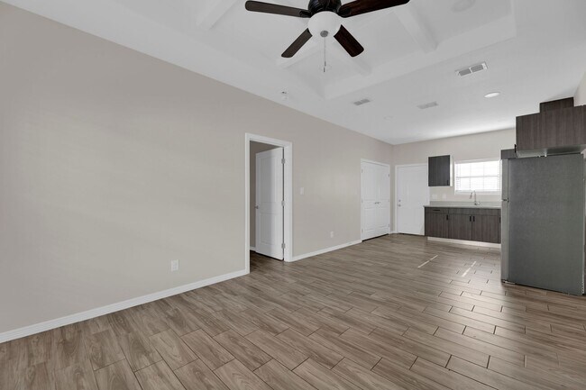 Building Photo - SPACIOUS! CONTEMPORARY! LOCATION!