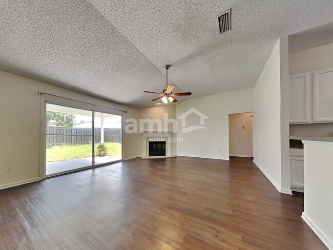 Building Photo - 1139 Ardmore St