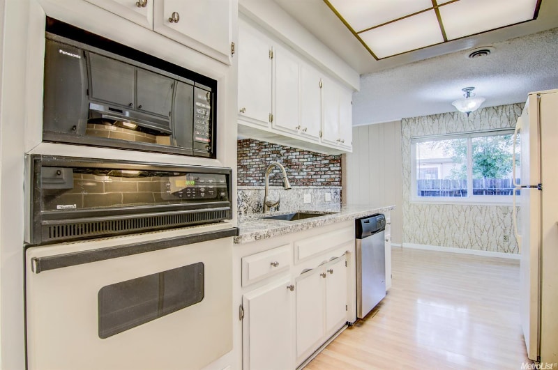 Building Photo - 5039 Cypress Ave