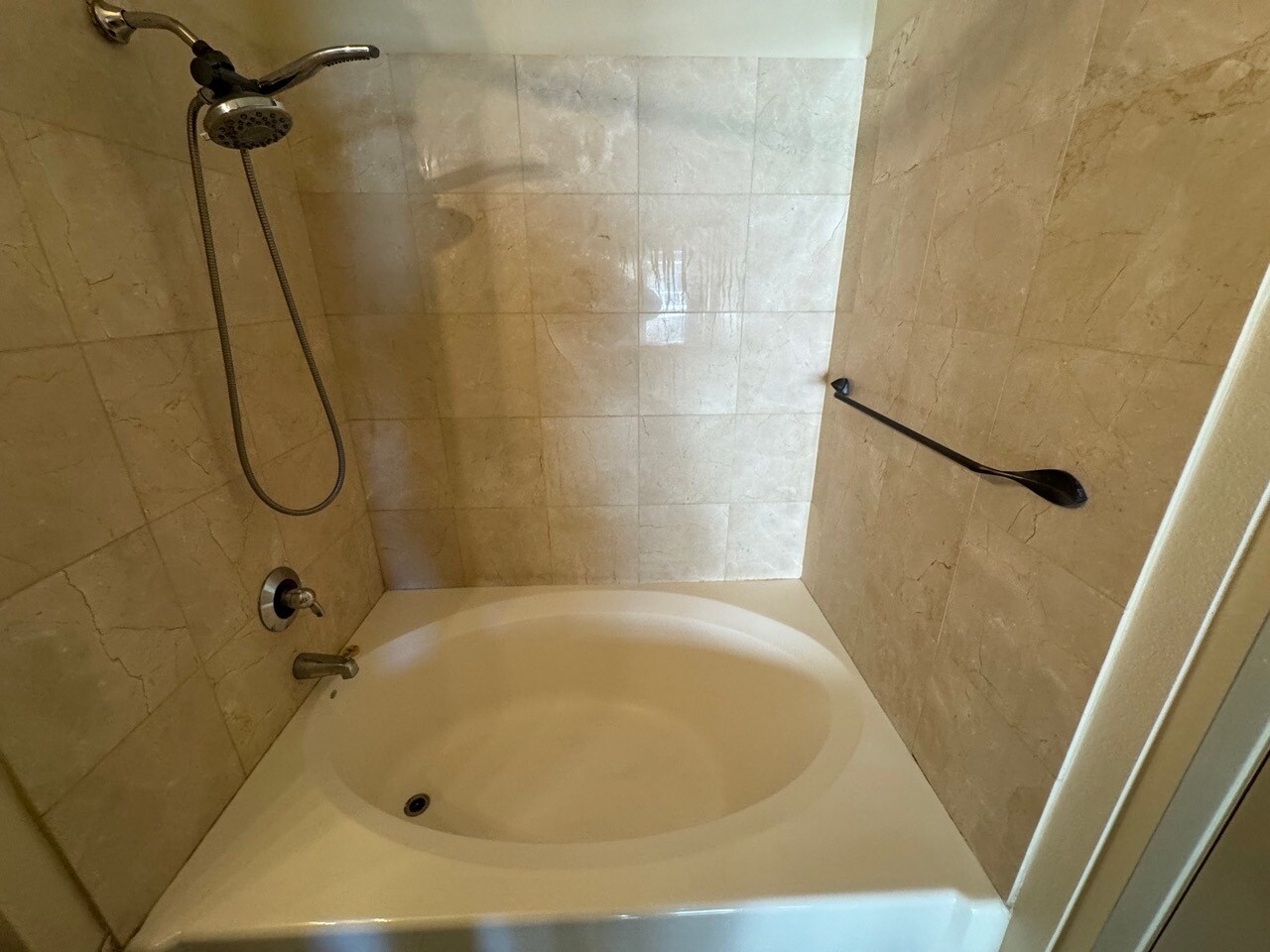 Building Photo - 488 E Ocean Blvd