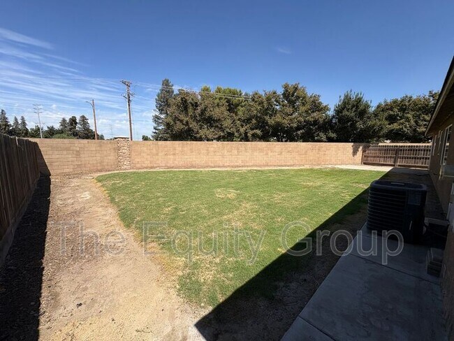 Building Photo - 2314 Cape Canyon Ave