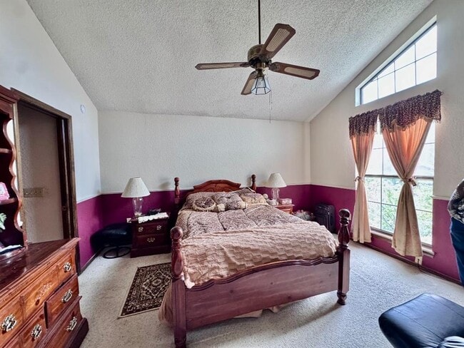 Building Photo - 2825 Tealwood Dr