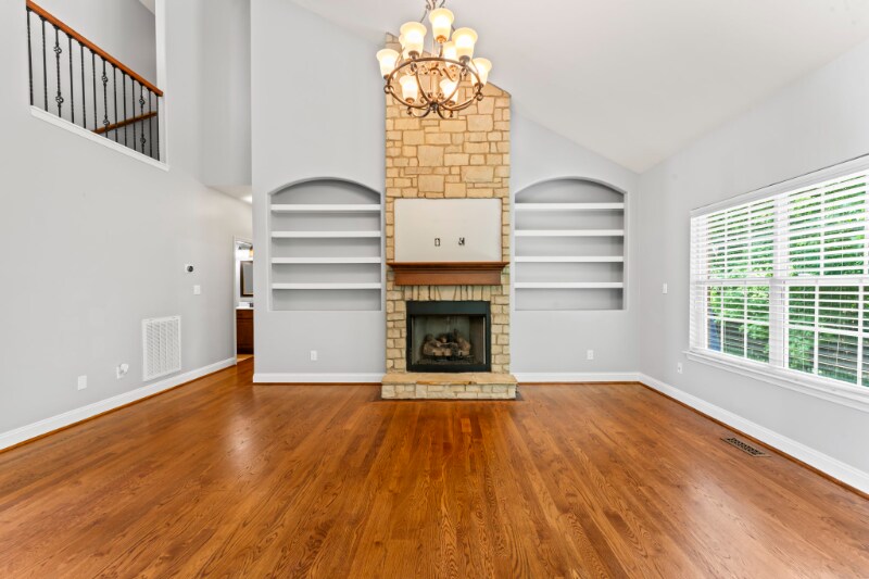 Building Photo - 1002 Glessner Dr