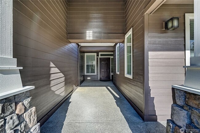 Building Photo - Spacious 2Br in Trilogy at Redmond Ridge 55+ Community