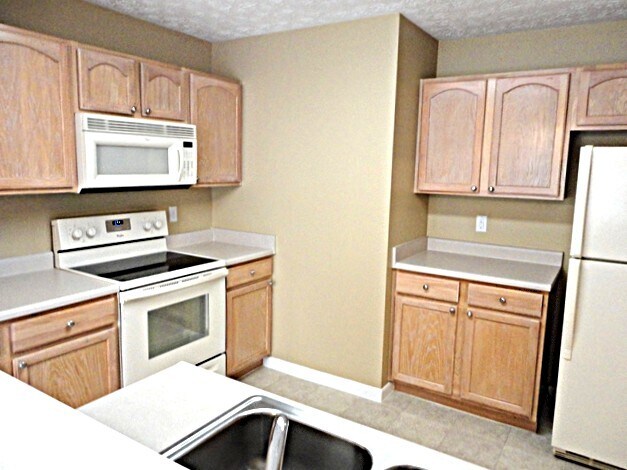 Building Photo - 6923 Belleglade Dr