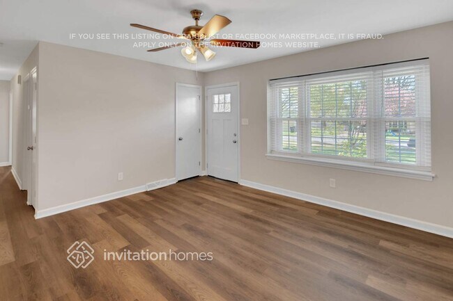 Building Photo - 7112 David Ave