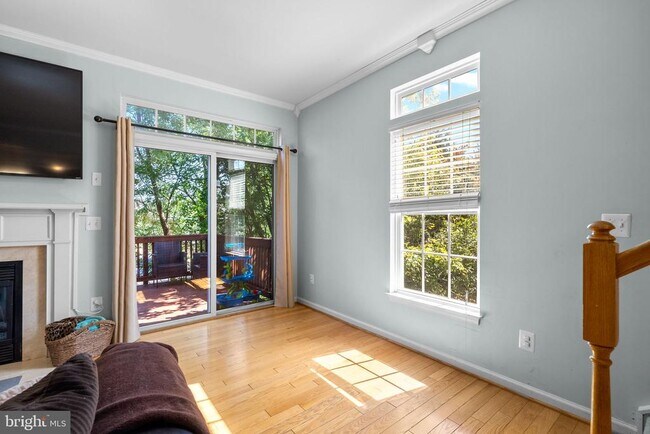 Building Photo - 2940 Huntington Grove Square