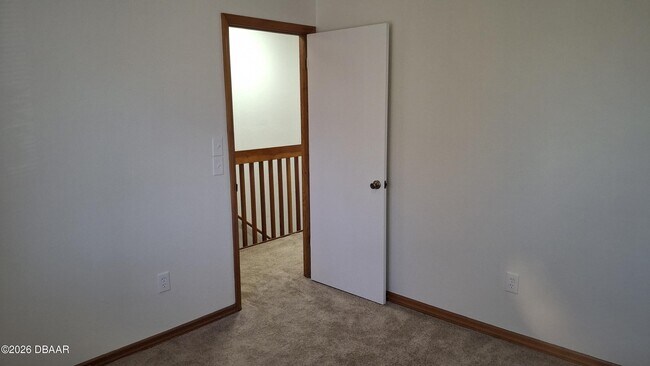 Building Photo - 1302 Deer Springs Rd