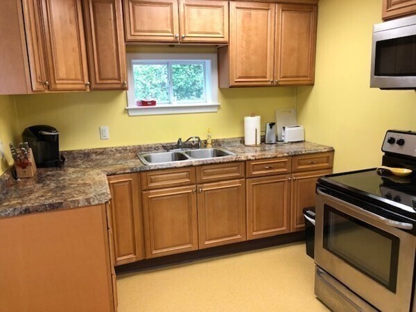 Building Photo - 3 Tripp St