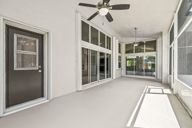 Building Photo - 16105 Temple Blvd