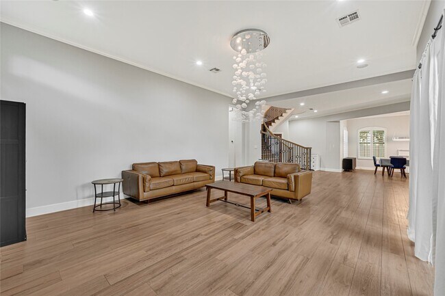 Building Photo - 11218 Gallant Ridge Ln