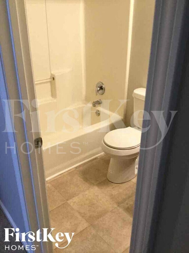 Building Photo - 1138 Summerstone Trace