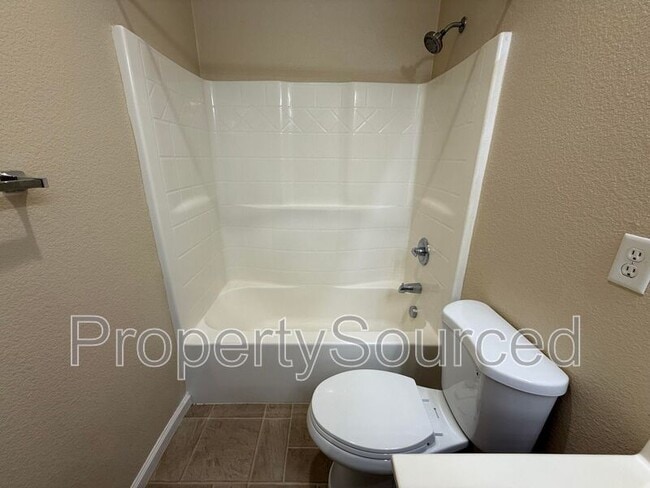 Building Photo - 388 Crescent Moon Dr