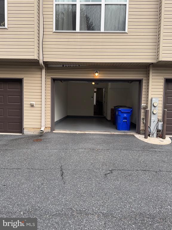 Building Photo - 1415 Trafalgar Ln
