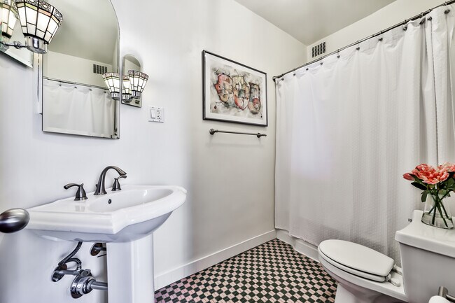 Bathroom - 143 W Burton Pl
