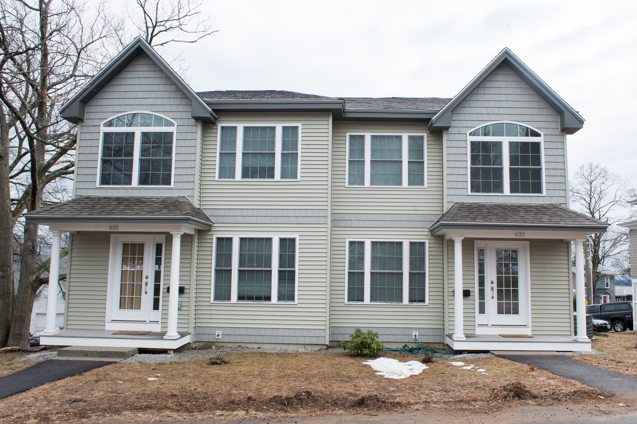 Building Photo - 635 Hanover Street