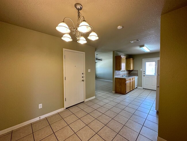 Building Photo - 2503 Cody Poe Rd