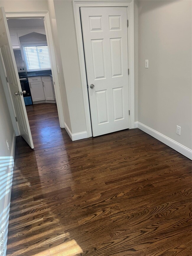 Building Photo - 147-24-147224 224th St