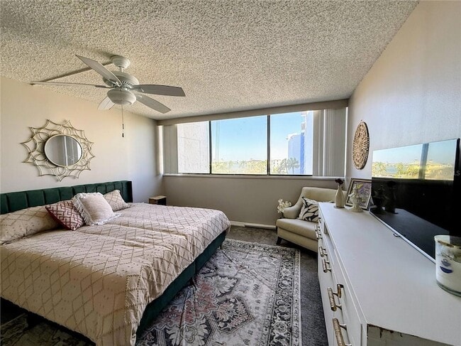 Building Photo - 450 Treasure Island Causeway