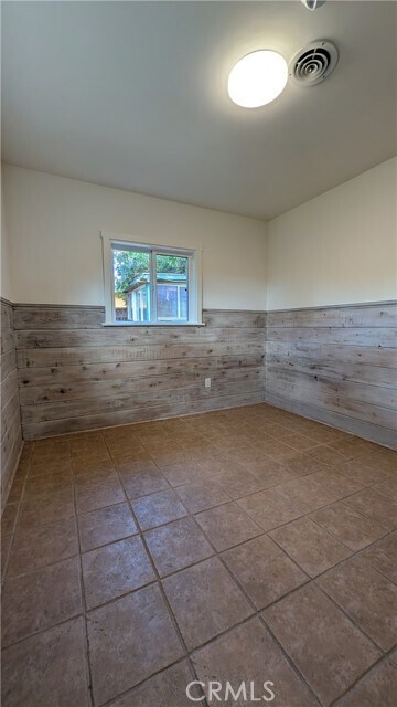 Building Photo - 546 Griswold Ave