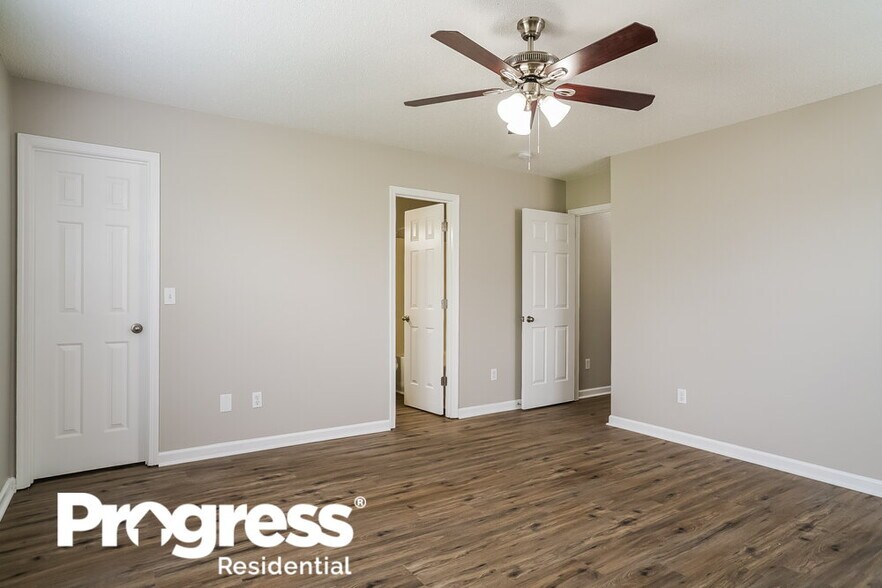 Building Photo - 5828 Cherryrain Ct