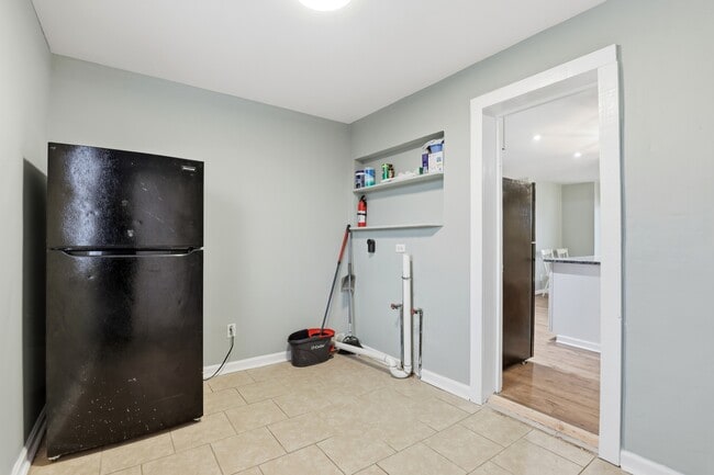 Building Photo - 121 Church of God Rd