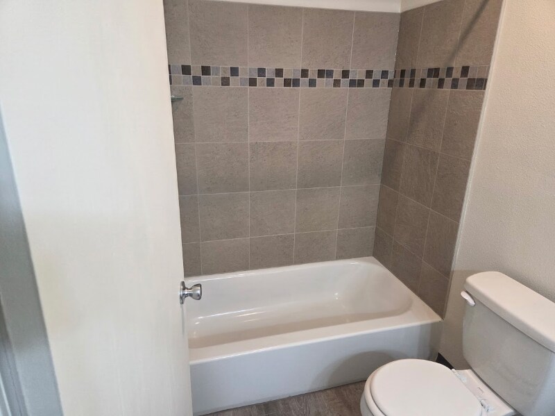 Building Photo - 2513 Sagebrush Ave