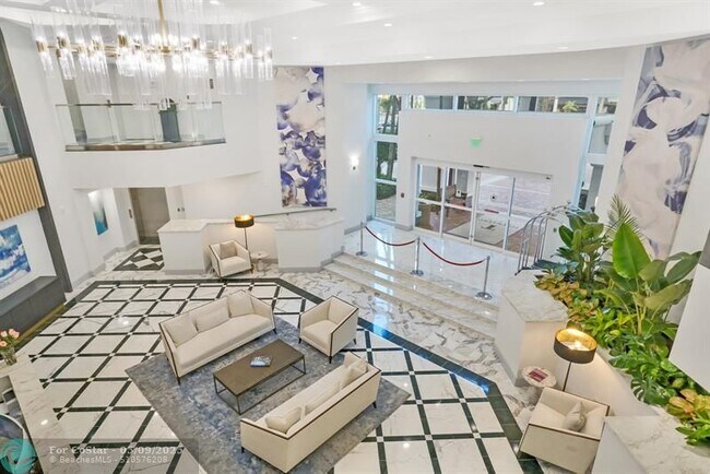 Building Photo - 500 SE Mizner Blvd