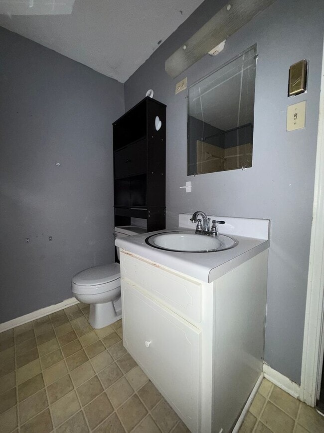 Building Photo - One Bedroom Apartment in Wadesboro