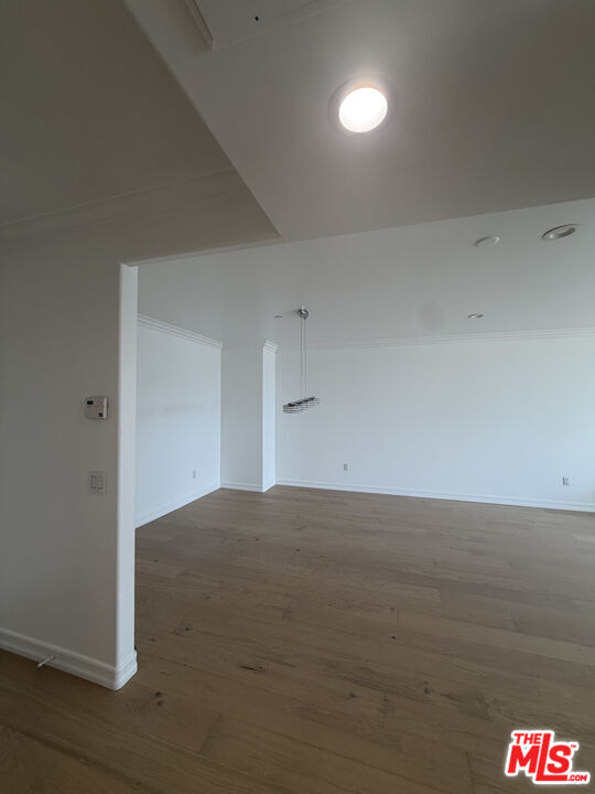 Building Photo - 1450 S Beverly Dr