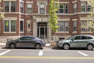 Building Photo - 109 Winchester St