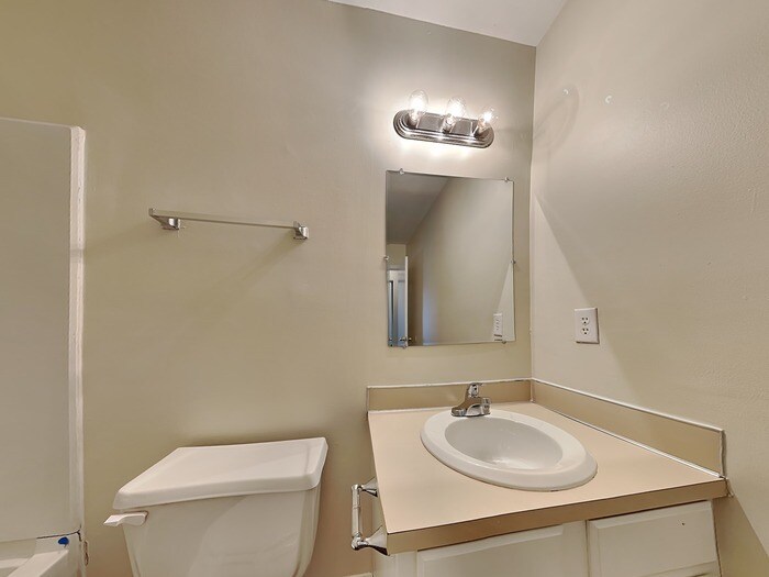 Building Photo - 1509 Eagles Landing Dr