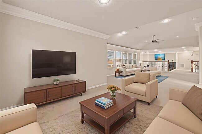 Building Photo - 2210 Bywater Dr