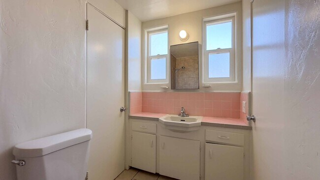 Building Photo - North Park 2BR w/ Private Patio, Walkable Location & Assigned Parking