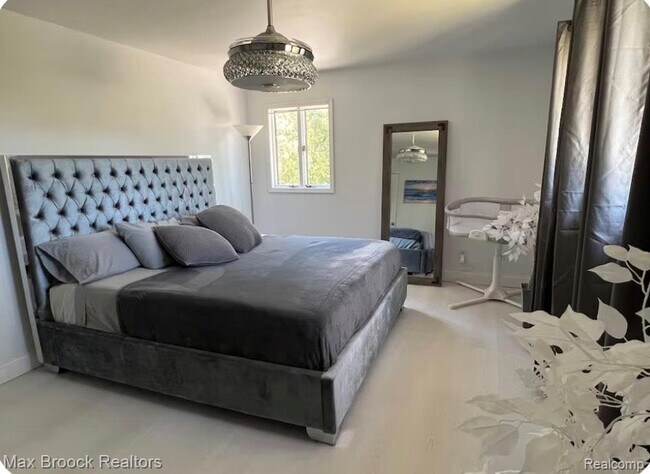 Building Photo - 4842 Merwin Rd