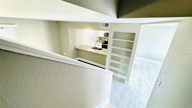 Building Photo - 4016 Woodfern Dr