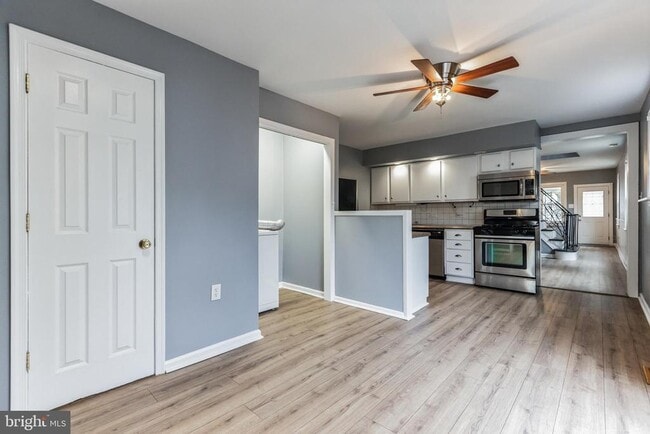 Building Photo - 7820 Craig St