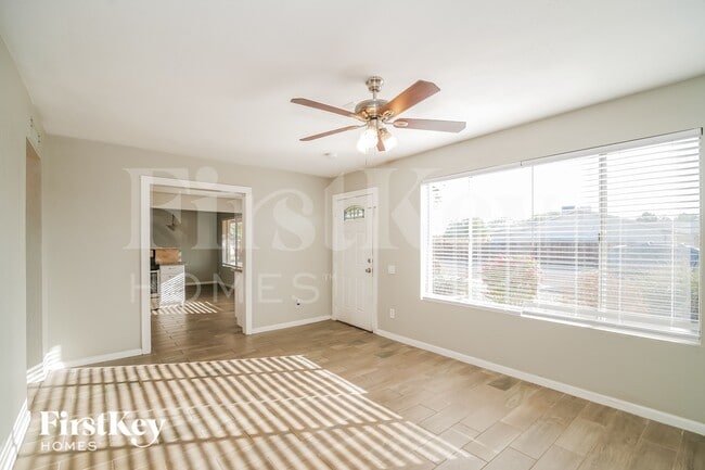 Building Photo - 14838 N 38th St