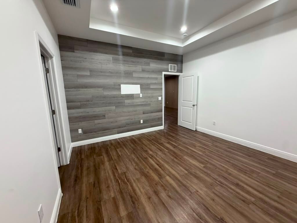 Building Photo - 8023 Buttercup Cir