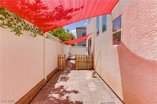 Building Photo - 6239 Carson Hills Ave
