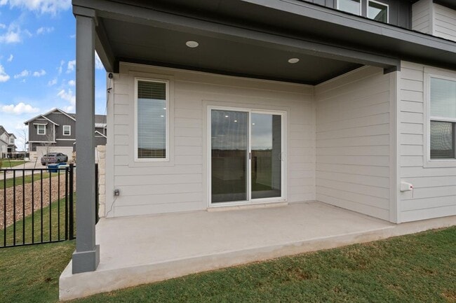 Building Photo - 2568 Jack Nora Wy