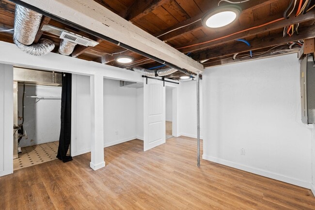 Building Photo - Dishman Area Home with Shop!