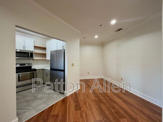 Building Photo - 9 Kenilworth