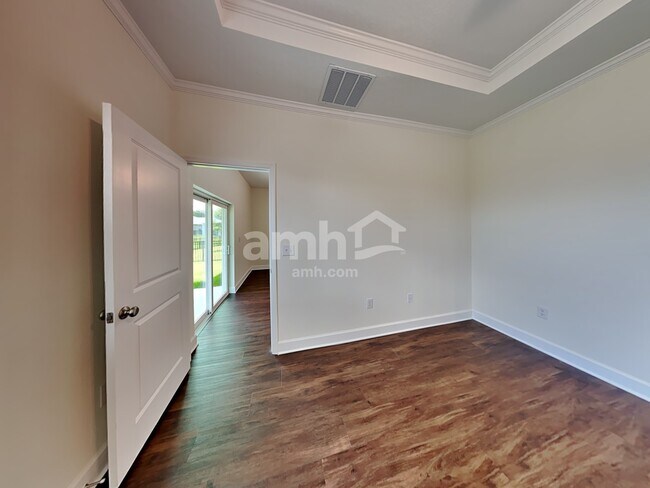 Building Photo - 1036 Walden Pond Dr