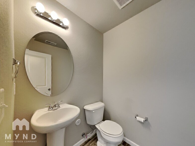 Building Photo - 4600 Gneiss Loop