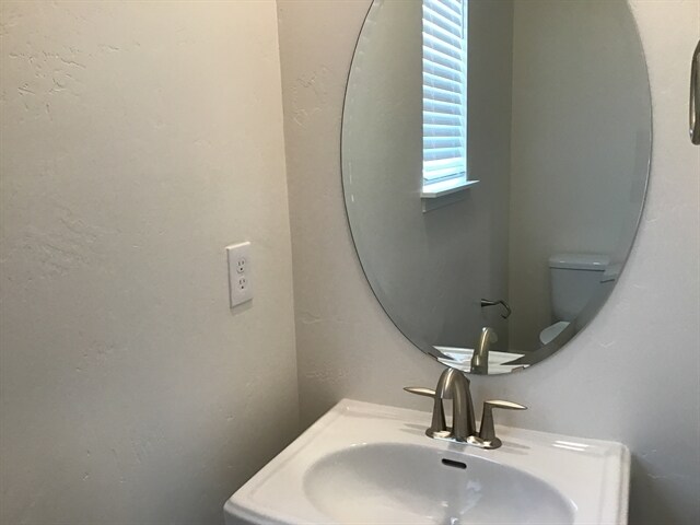 Building Photo - 2337 Surry Way