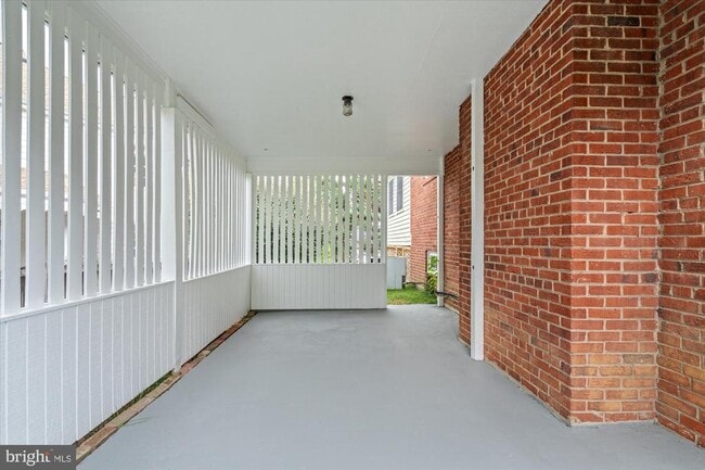 Building Photo - 6207 Kirby Rd